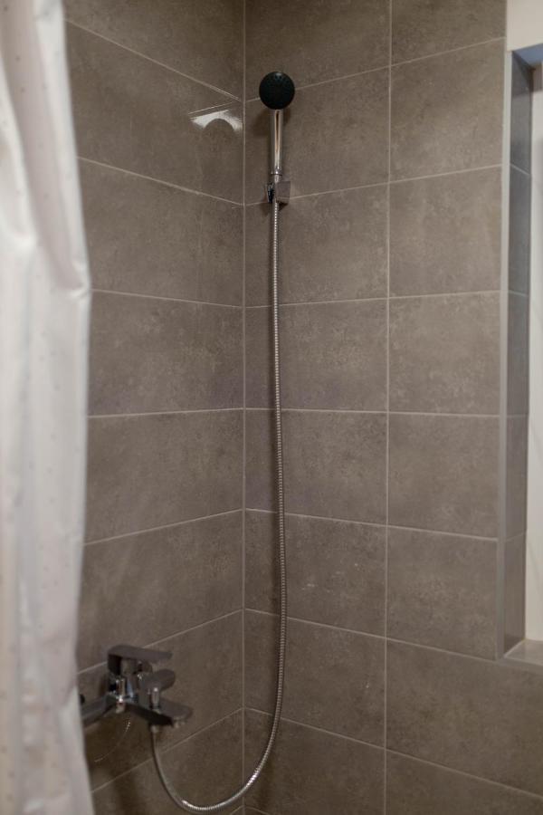 Apartmani Mia Prozor 外观 照片