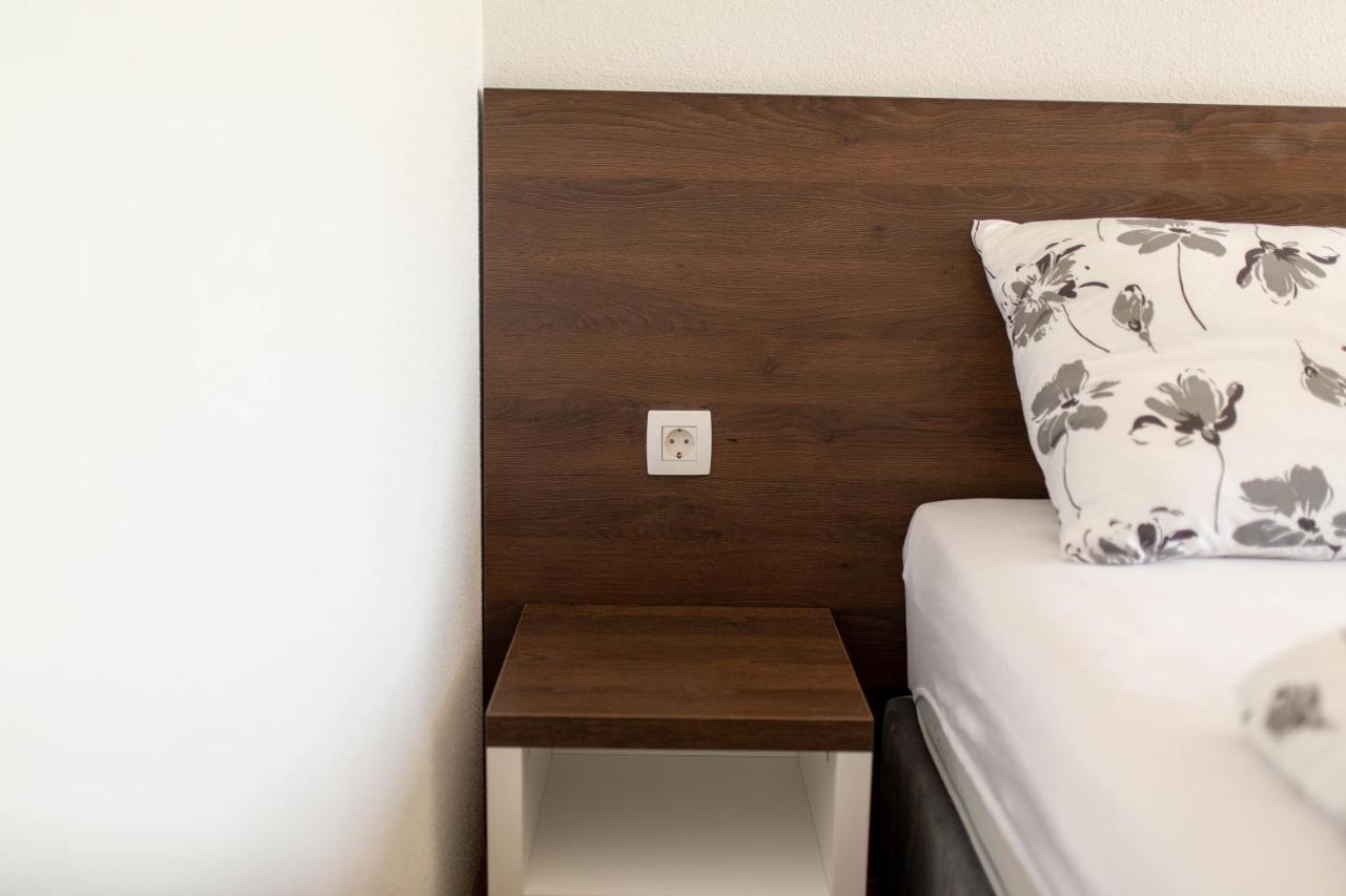 Apartmani Mia Prozor 外观 照片