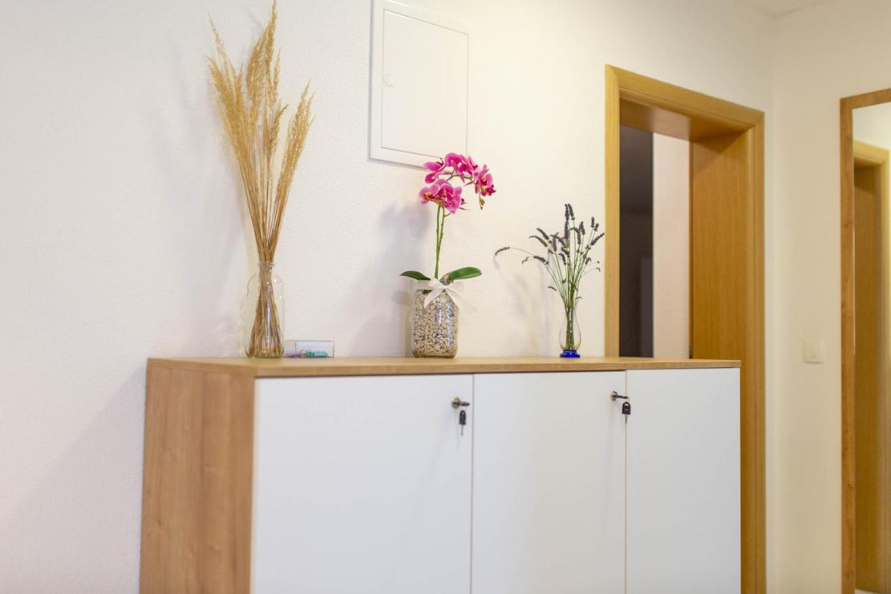 Apartmani Mia Prozor 外观 照片