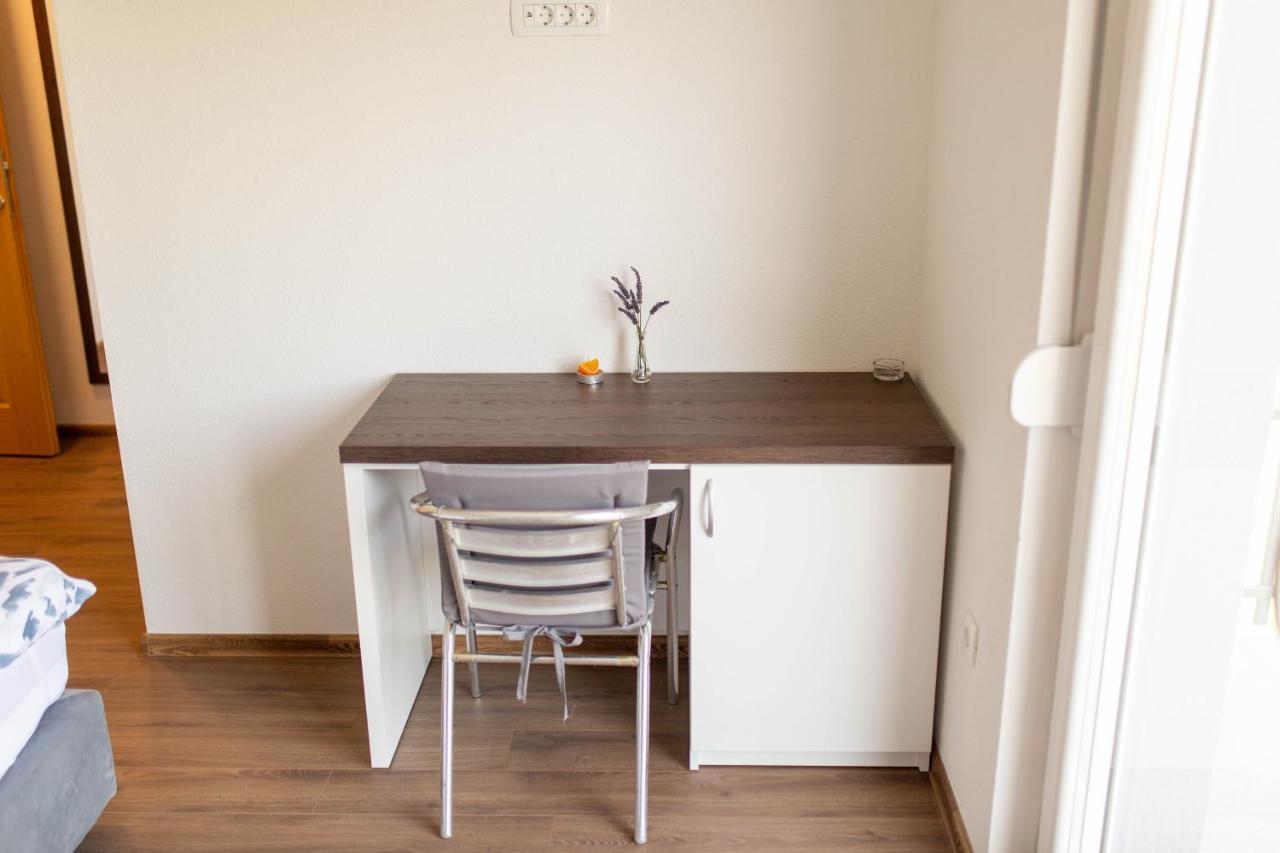 Apartmani Mia Prozor 外观 照片